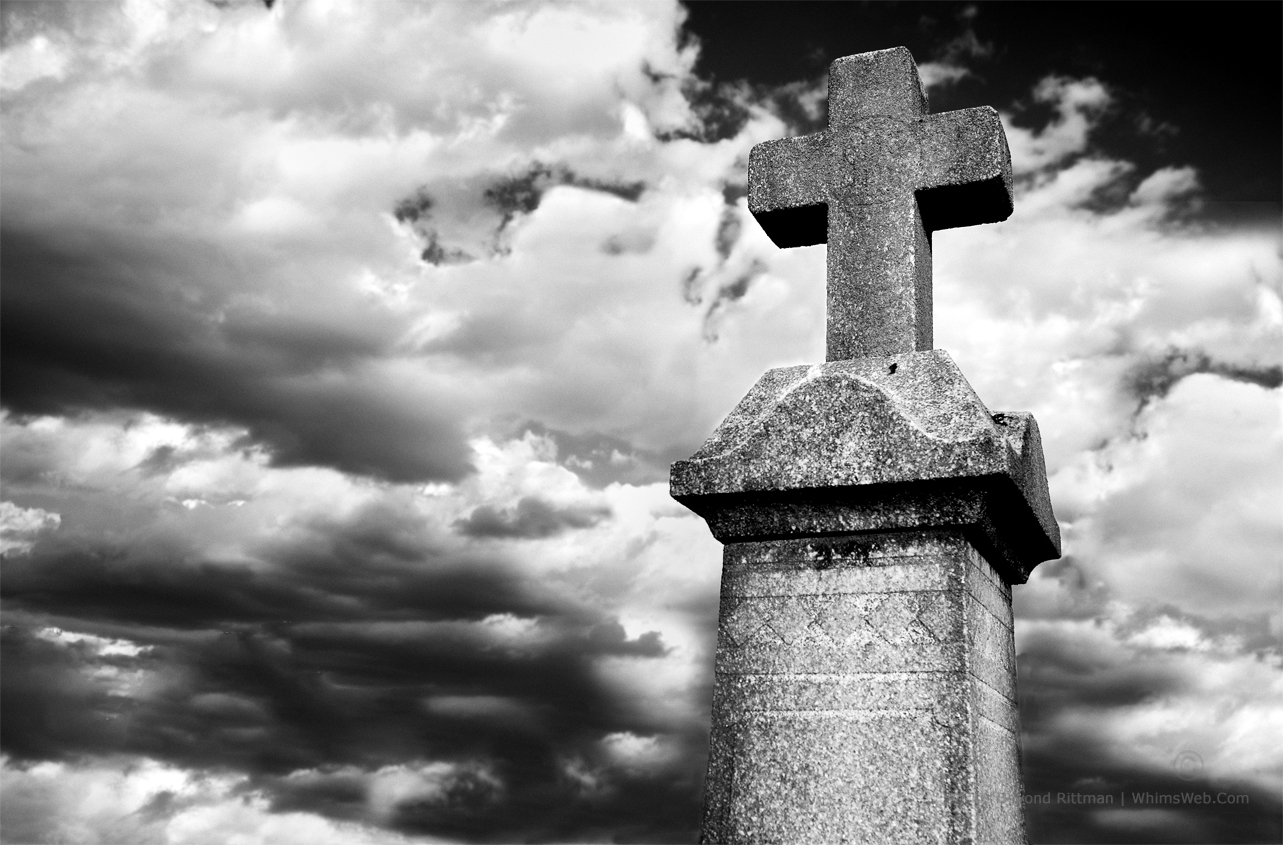 Cross and Clouds Springwood Cemetery Greenville SC Black and White HDR Photography Rittman Top 10 Best Photoblogs Photography